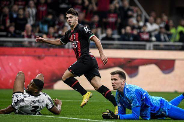 1665278774712086187.jpg -1243827252-612x612.jpg