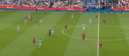 1659199876181008130.gif liv mci 11.gif